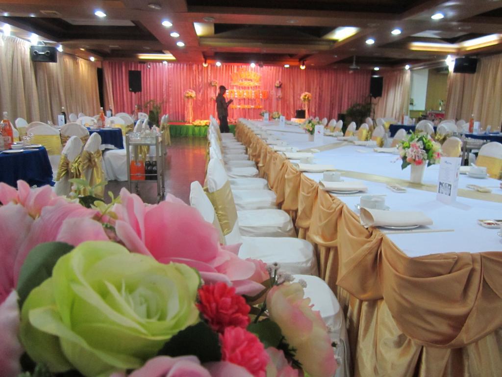 Lopburi Inn Hotel Exterior photo