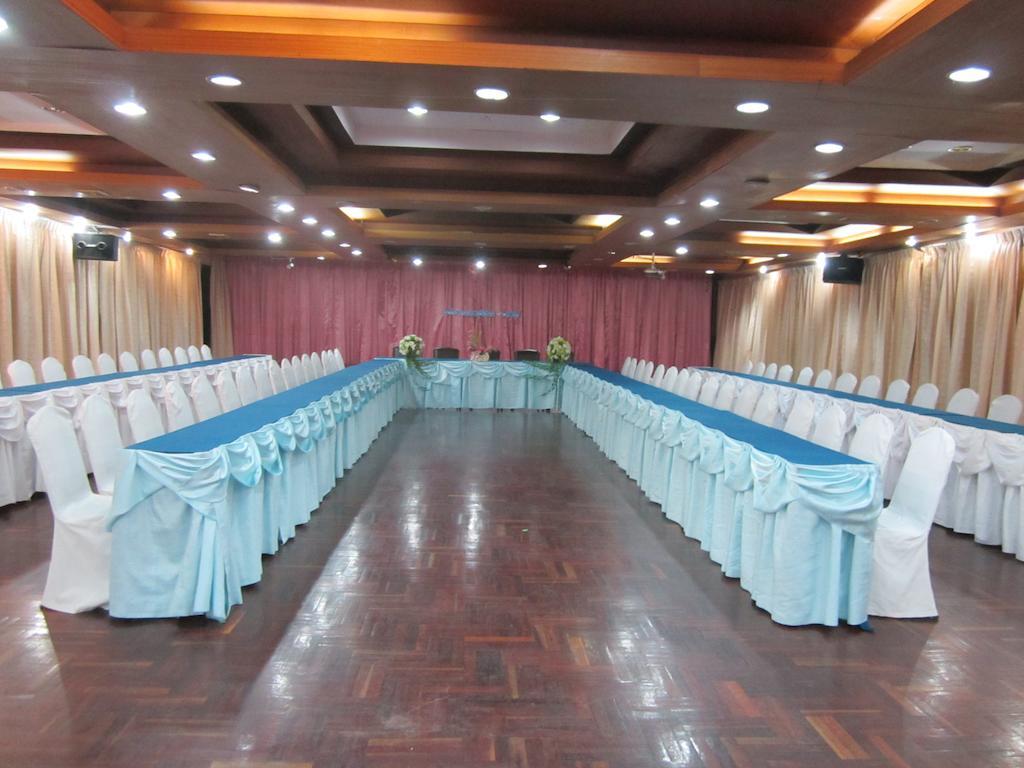 Lopburi Inn Hotel Exterior photo